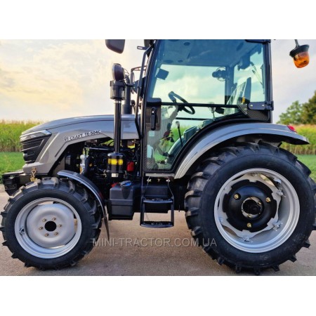 Трактор СКАУТ Т-504СRX з реверсом та заводською кабіною з опаленням, високі шини 12.4-28